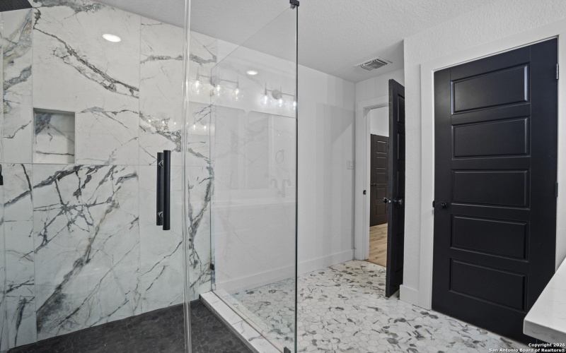 125 Dashiell, San Antonio, TX 78203, ,Residential Multi Family,For Sale,125 Dashiell,0,1932838