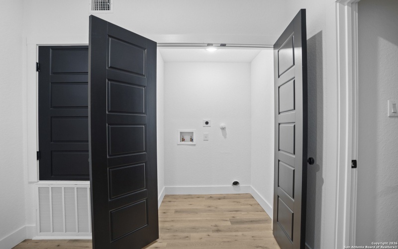 125 Dashiell, San Antonio, TX 78203, ,Residential Multi Family,For Sale,125 Dashiell,0,1932838