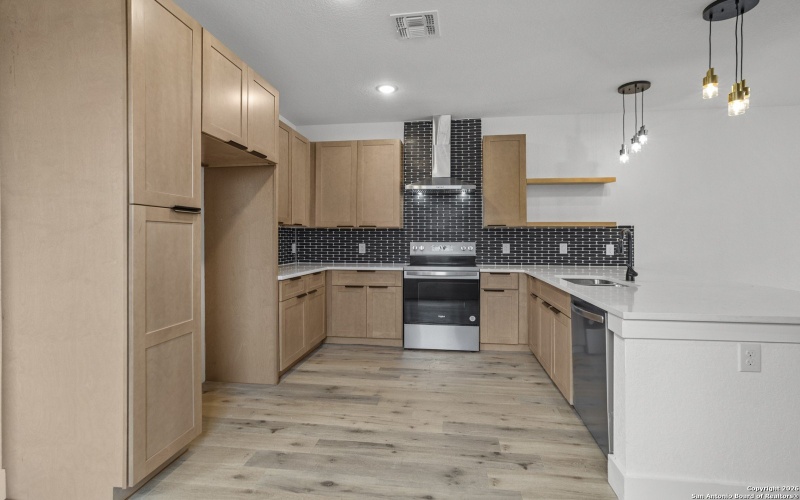 125 Dashiell, San Antonio, TX 78203, ,Residential Multi Family,For Sale,125 Dashiell,0,1932838