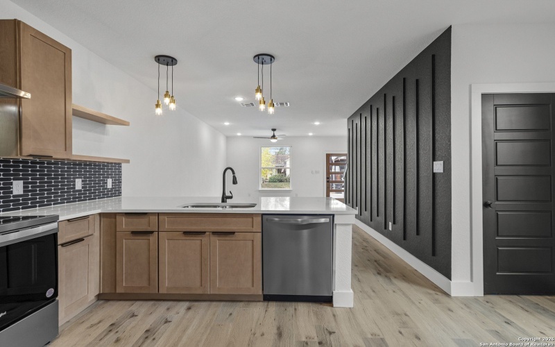 125 Dashiell, San Antonio, TX 78203, ,Residential Multi Family,For Sale,125 Dashiell,0,1932838