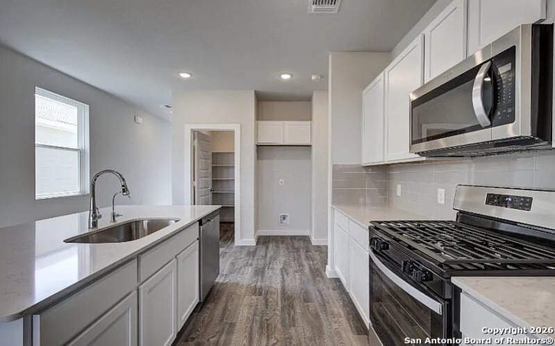 15547 Lonehollow Lake, San Antonio, TX 78253, 3 Bedrooms Bedrooms, ,2 BathroomsBathrooms,Residential,For Sale,15547 Lonehollow Lake,0,1933836