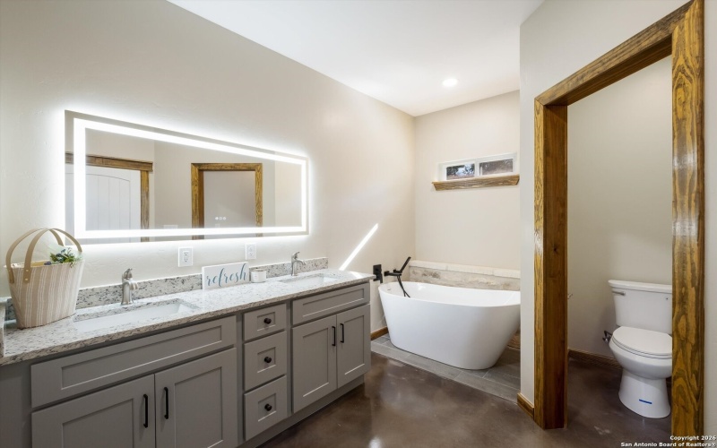 237 Hopi Trail, Bandera, TX 78003, 3 Bedrooms Bedrooms, ,2 BathroomsBathrooms,Residential,For Sale,237 Hopi Trail,0,1934719