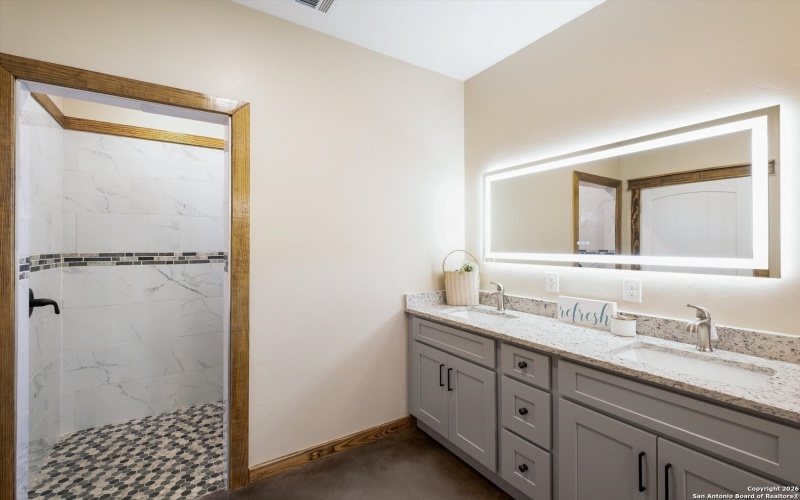 237 Hopi Trail, Bandera, TX 78003, 3 Bedrooms Bedrooms, ,2 BathroomsBathrooms,Residential,For Sale,237 Hopi Trail,0,1934719