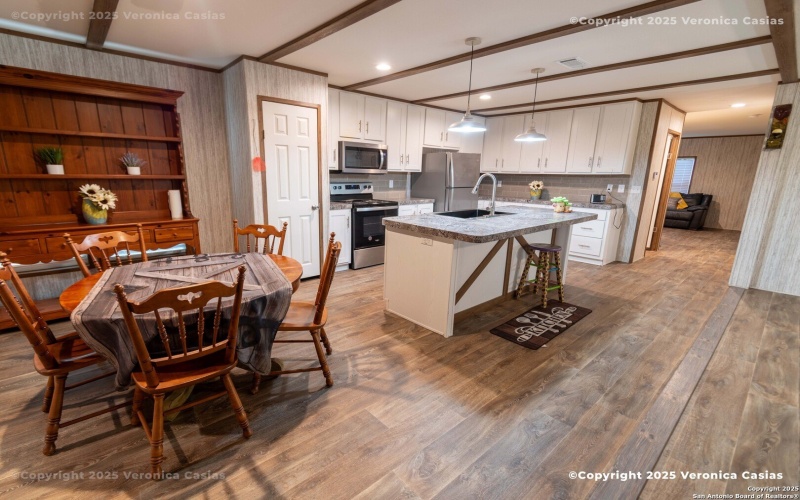 336 County Rd 6846, Lytle, TX 78052, 3 Bedrooms Bedrooms, ,2 BathroomsBathrooms,Residential,For Sale,336 County Rd 6846,0,1934867