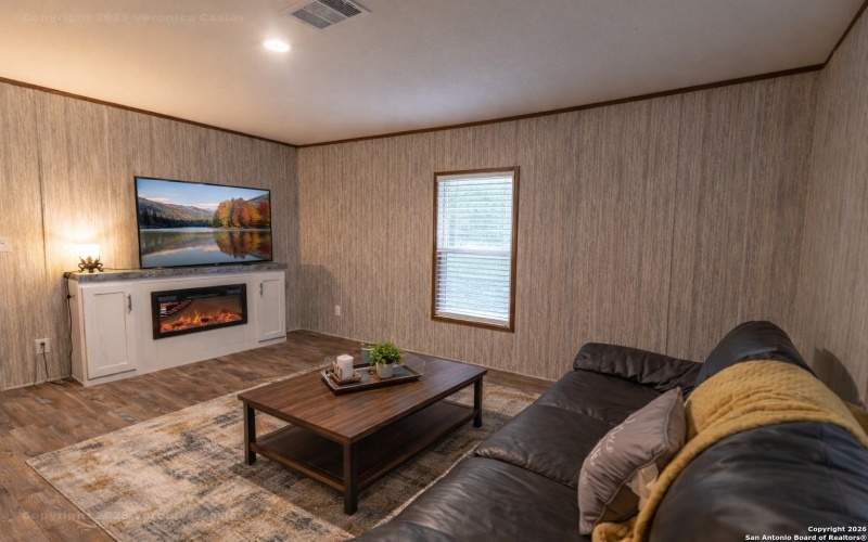 336 County Rd 6846, Lytle, TX 78052, 3 Bedrooms Bedrooms, ,2 BathroomsBathrooms,Residential,For Sale,336 County Rd 6846,0,1934867