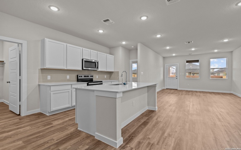 4347 HOBBITON WAY, New Braunfels, TX 78130, 3 Habitaciones Habitaciones , ,2 BañosBaños,Residential,En Venta,4347 HOBBITON WAY,0,1940135