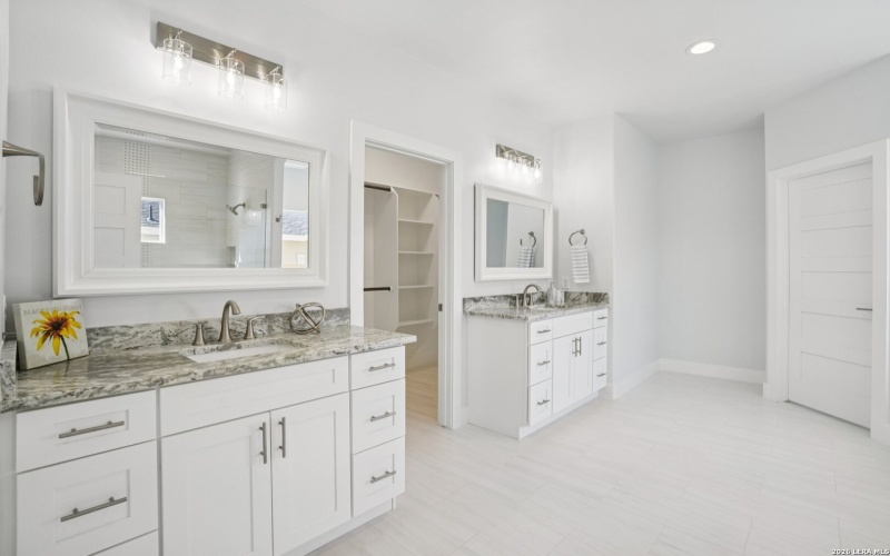 103 N John Bird, Blanco, TX 78606, 3 Bedrooms Bedrooms, ,2 BathroomsBathrooms,Residential,For Sale,103 N John Bird,0,1940291