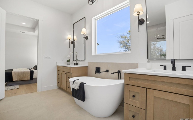 473 Highland Meadows, Bandera, TX 78003, 4 Bedrooms Bedrooms, ,3 BathroomsBathrooms,Residential,For Sale,473 Highland Meadows,0,1940308