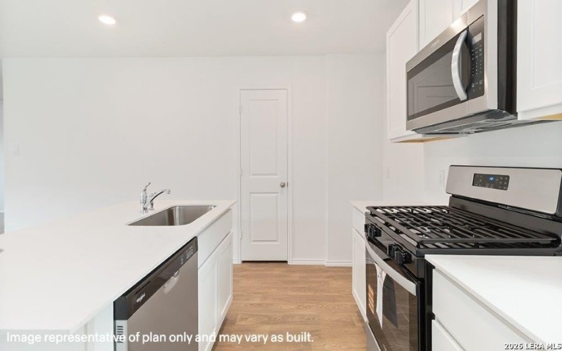 16079 Mahogany Way, Elmendorf, TX 78112, 5 Bedrooms Bedrooms, ,2 BathroomsBathrooms,Residential,For Sale,16079 Mahogany Way,0,1942407