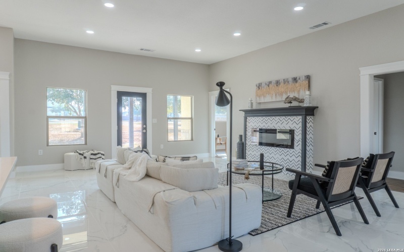 185 E Medium Meadow, Lytle, TX 78052, 4 Bedrooms Bedrooms, ,2 BathroomsBathrooms,Residential,For Sale,185 E Medium Meadow,0,1943112