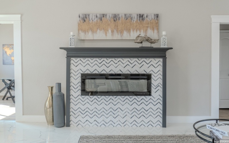 185 E Medium Meadow, Lytle, TX 78052, 4 Bedrooms Bedrooms, ,2 BathroomsBathrooms,Residential,For Sale,185 E Medium Meadow,0,1943112