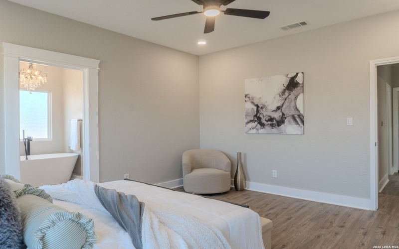 185 E Medium Meadow, Lytle, TX 78052, 4 Bedrooms Bedrooms, ,2 BathroomsBathrooms,Residential,For Sale,185 E Medium Meadow,0,1943112