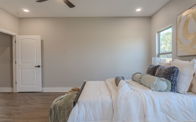 185 E Medium Meadow, Lytle, TX 78052, 4 Bedrooms Bedrooms, ,2 BathroomsBathrooms,Residential,For Sale,185 E Medium Meadow,0,1943112