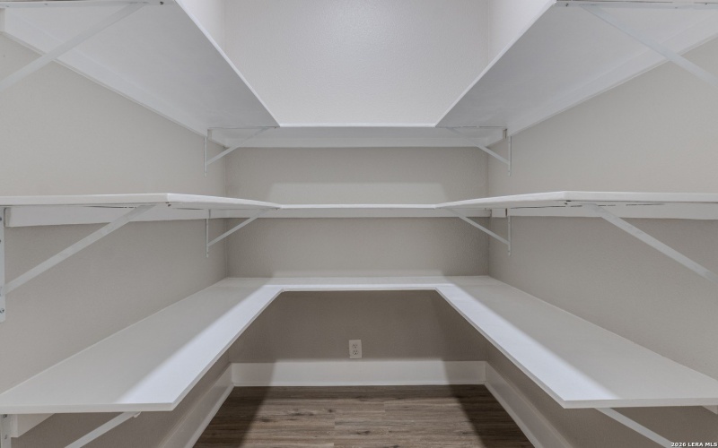 185 E Medium Meadow, Lytle, TX 78052, 4 Bedrooms Bedrooms, ,2 BathroomsBathrooms,Residential,For Sale,185 E Medium Meadow,0,1943112