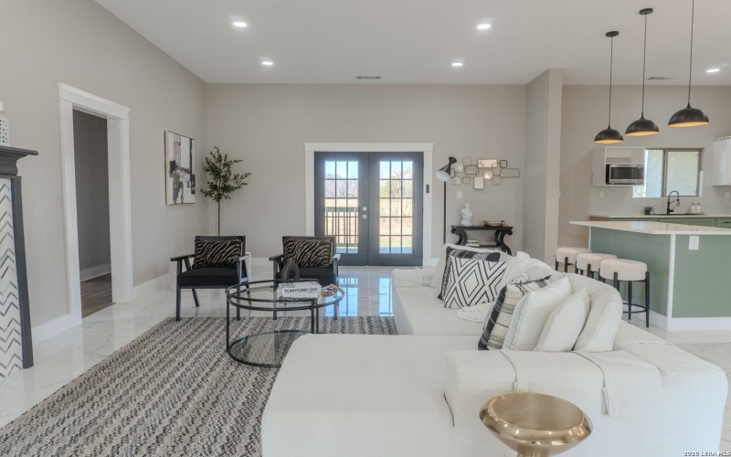 185 E Medium Meadow, Lytle, TX 78052, 4 Bedrooms Bedrooms, ,2 BathroomsBathrooms,Residential,For Sale,185 E Medium Meadow,0,1943112