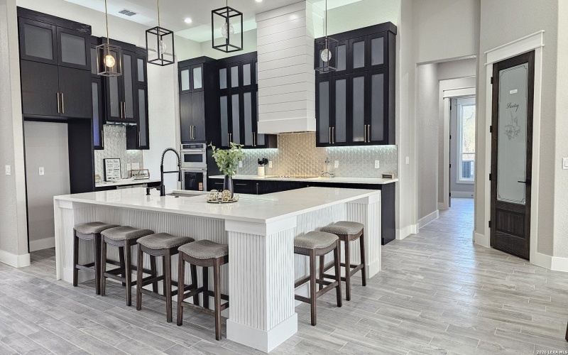 699 James Way, Castroville, TX 78009, 4 Bedrooms Bedrooms, ,3 BathroomsBathrooms,Residential,For Sale,699 James Way,0,1944991