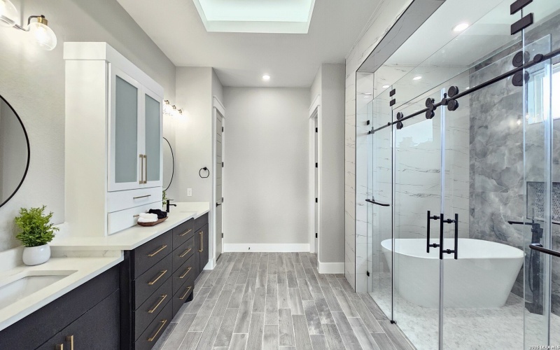 699 James Way, Castroville, TX 78009, 4 Bedrooms Bedrooms, ,3 BathroomsBathrooms,Residential,For Sale,699 James Way,0,1944991