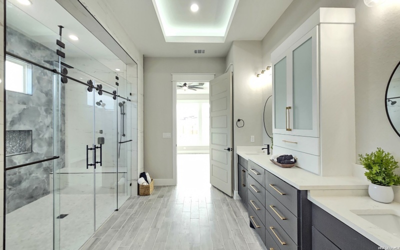 699 James Way, Castroville, TX 78009, 4 Bedrooms Bedrooms, ,3 BathroomsBathrooms,Residential,For Sale,699 James Way,0,1944991