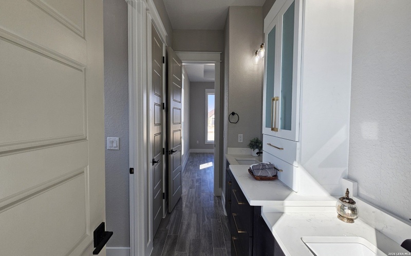 699 James Way, Castroville, TX 78009, 4 Bedrooms Bedrooms, ,3 BathroomsBathrooms,Residential,For Sale,699 James Way,0,1944991