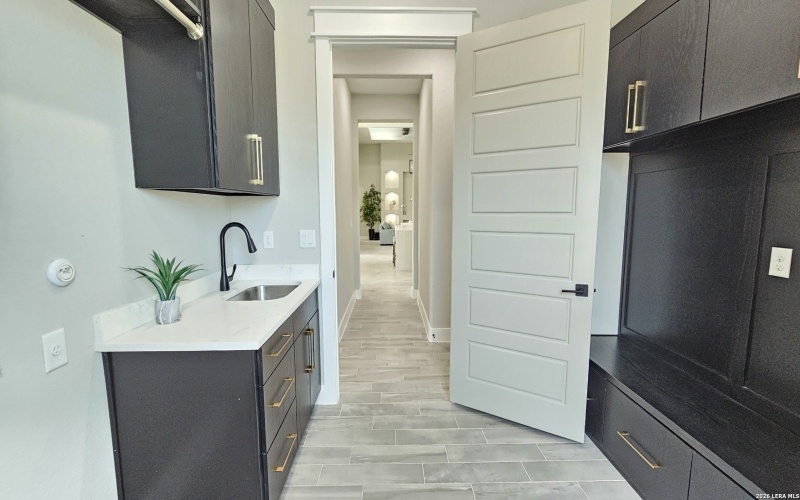 699 James Way, Castroville, TX 78009, 4 Bedrooms Bedrooms, ,3 BathroomsBathrooms,Residential,For Sale,699 James Way,0,1944991