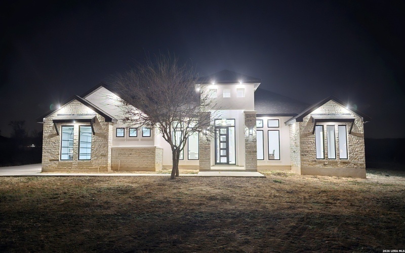 699 James Way, Castroville, TX 78009, 4 Bedrooms Bedrooms, ,3 BathroomsBathrooms,Residential,For Sale,699 James Way,0,1944991