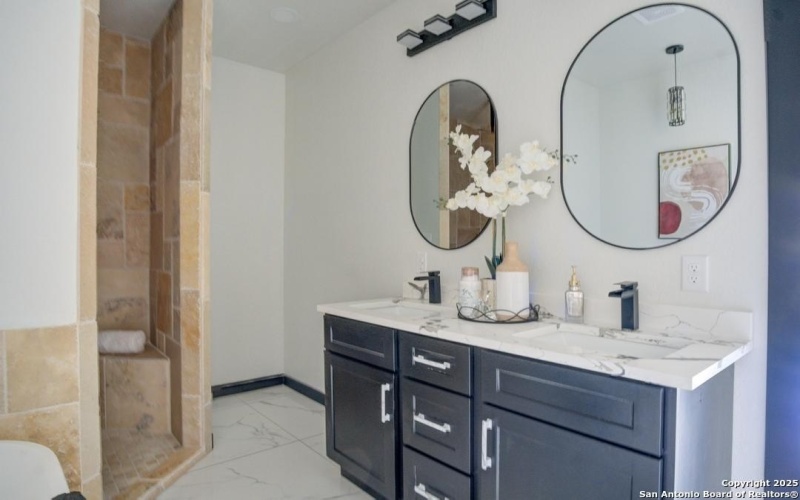 140 county road 6871, Natalia, TX 78059, 4 Bedrooms Bedrooms, ,2 BathroomsBathrooms,Residential,For Sale,140 county road 6871,0,1944994