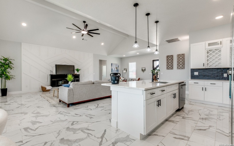 16934 Rancho Escondido, Atascosa, TX 78002, 4 Bedrooms Bedrooms, ,2 BathroomsBathrooms,Residential,For Sale,16934 Rancho Escondido,0,1945665