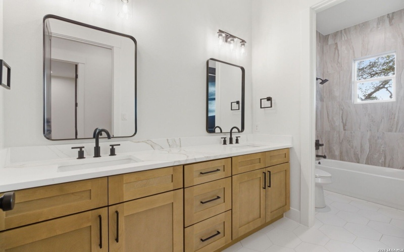 783 Maximino Ridge, Bulverde, TX 78163, 4 Bedrooms Bedrooms, ,5 BathroomsBathrooms,Residential,For Sale,783 Maximino Ridge,0,1946094