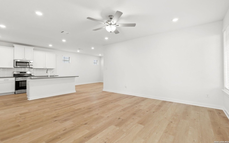 645 Salamander, San Marcos, TX 78666, 3 Bedrooms Bedrooms, ,2 BathroomsBathrooms,Residential,For Sale,645 Salamander,0,1946581