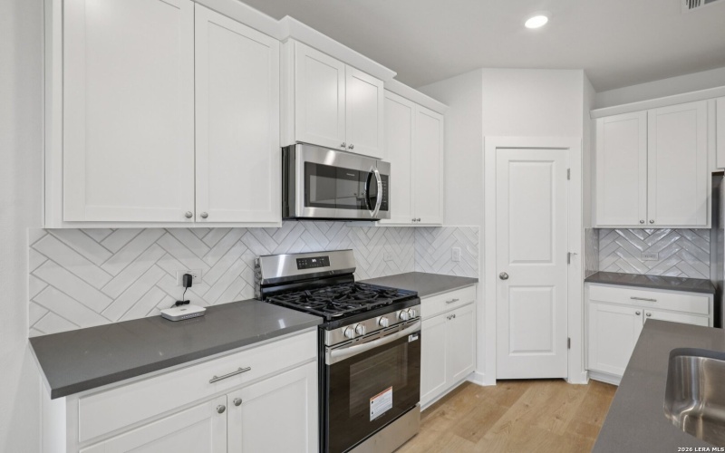 633 Salamander, San Marcos, TX 78666, 3 Habitaciones Habitaciones , ,2 BañosBaños,Residential,En Venta,633 Salamander,0,1946602