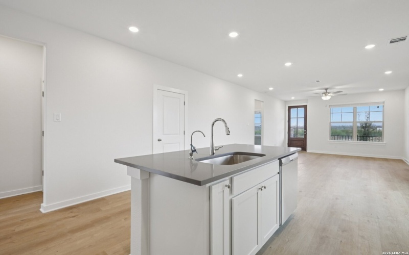 633 Salamander, San Marcos, TX 78666, 3 Habitaciones Habitaciones , ,2 BañosBaños,Residential,En Venta,633 Salamander,0,1946602