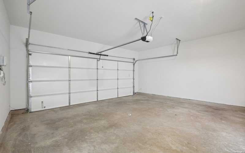 633 Salamander, San Marcos, TX 78666, 3 Habitaciones Habitaciones , ,2 BañosBaños,Residential,En Venta,633 Salamander,0,1946602