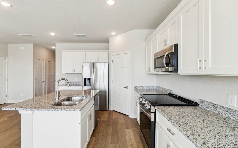 7150 Magnolia Creek, San Antonio, TX 78252, ,Residential Multi Family,En Venta,7150 Magnolia Creek,0,1947360