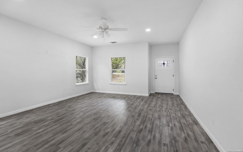 1234 Clearcreek Dr., Canyon Lake, TX 78133, 3 Bedrooms Bedrooms, ,2 BathroomsBathrooms,Residential,For Sale,1234 Clearcreek Dr.,0,1949280