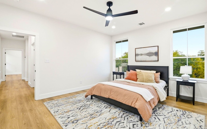 1801 W Southcross Blvd, San Antonio, TX 78211, 3 Bedrooms Bedrooms, ,3 BathroomsBathrooms,Residential,For Sale,1801 W Southcross Blvd,0,1950159