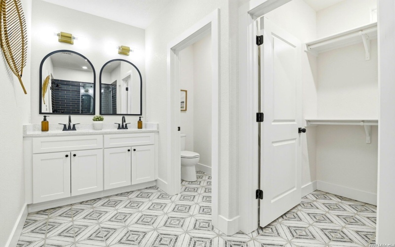 1801 W Southcross Blvd, San Antonio, TX 78211, 3 Bedrooms Bedrooms, ,3 BathroomsBathrooms,Residential,For Sale,1801 W Southcross Blvd,0,1950159