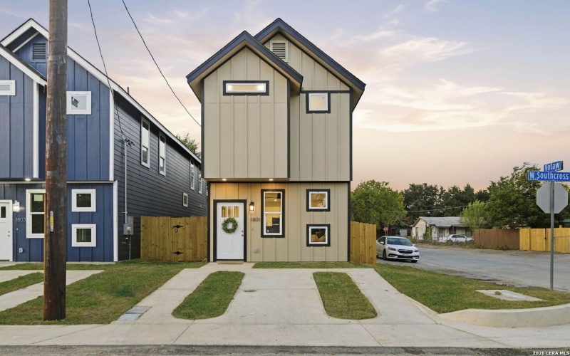 1801 W Southcross Blvd, San Antonio, TX 78211, 3 Bedrooms Bedrooms, ,3 BathroomsBathrooms,Residential,For Sale,1801 W Southcross Blvd,0,1950159