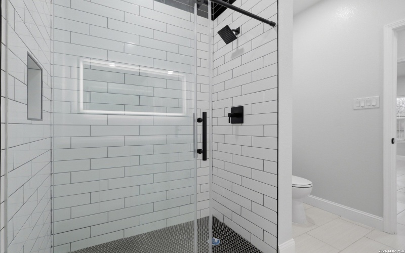 1635 E Chavaneaux, San Antonio, TX 78214, 4 Habitaciones Habitaciones , ,3 BañosBaños,Residential,En Venta,1635 E Chavaneaux,0,1950169