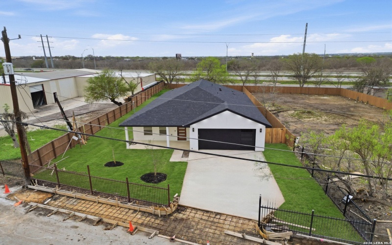 1635 E Chavaneaux, San Antonio, TX 78214, 4 Habitaciones Habitaciones , ,3 BañosBaños,Residential,En Venta,1635 E Chavaneaux,0,1950169