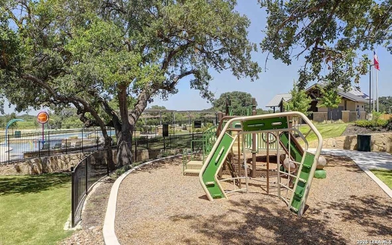 1910 La Grande Jatte, San Antonio, TX 78253, 5 Bedrooms Bedrooms, ,3 BathroomsBathrooms,Residential,For Sale,1910 La Grande Jatte,0,1950334