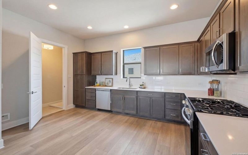 7924 Kennedy Hill unit: 2, San Antonio, TX 78235, 3 Bedrooms Bedrooms, ,3 BathroomsBathrooms,Residential,For Sale,7924 Kennedy Hill unit: 2,0,1950749