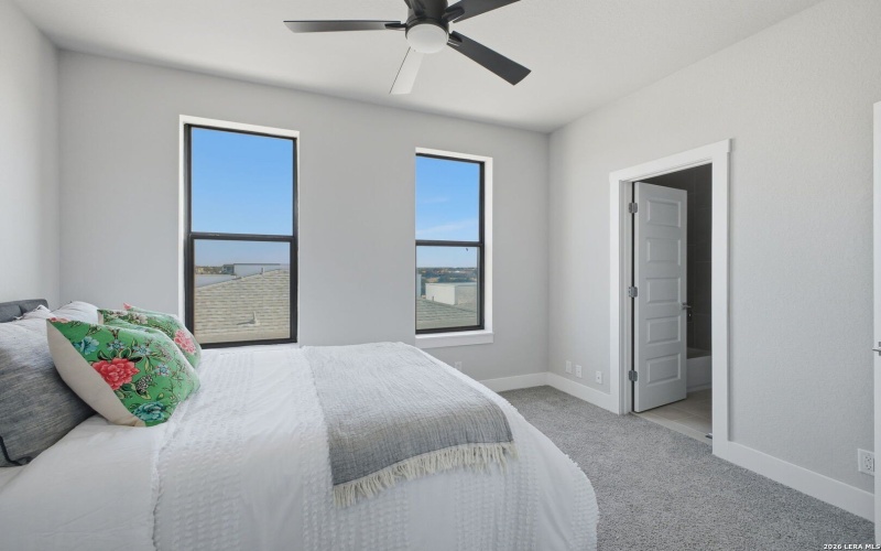 7924 Kennedy Hill unit: 2, San Antonio, TX 78235, 3 Bedrooms Bedrooms, ,3 BathroomsBathrooms,Residential,For Sale,7924 Kennedy Hill unit: 2,0,1950749