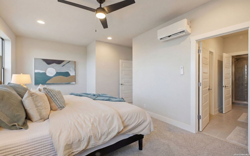 7924 Kennedy Hill unit: 2, San Antonio, TX 78235, 3 Bedrooms Bedrooms, ,3 BathroomsBathrooms,Residential,For Sale,7924 Kennedy Hill unit: 2,0,1950749