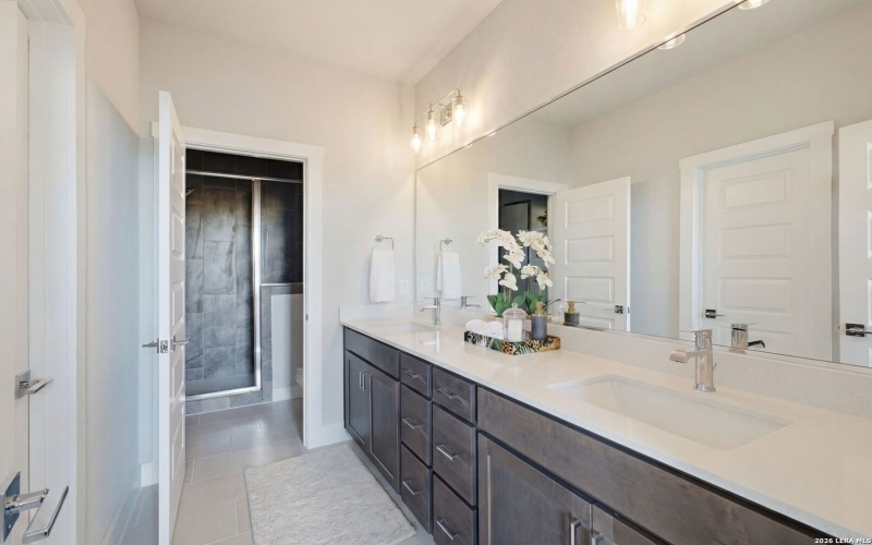 7924 Kennedy Hill unit: 2, San Antonio, TX 78235, 3 Bedrooms Bedrooms, ,3 BathroomsBathrooms,Residential,For Sale,7924 Kennedy Hill unit: 2,0,1950749