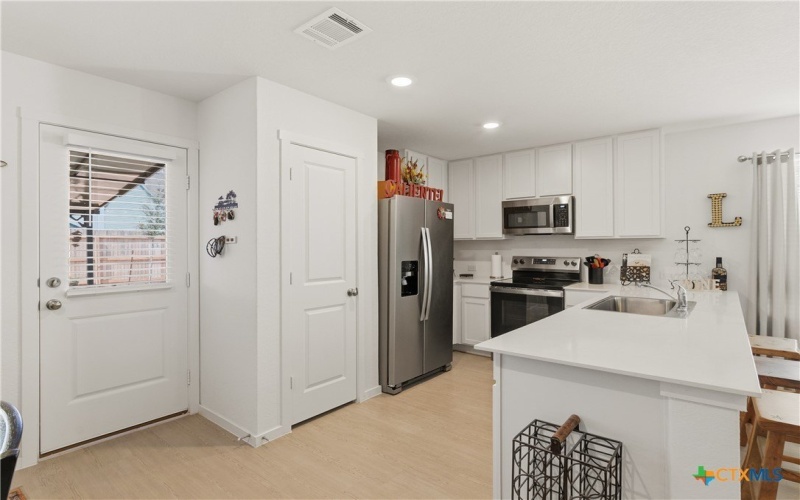 323 Alta Vista Terrace, Seguin, TX 78155, 3 Bedrooms Bedrooms, ,2 BathroomsBathrooms,Residential,For Sale,323 Alta Vista Terrace,0,608495