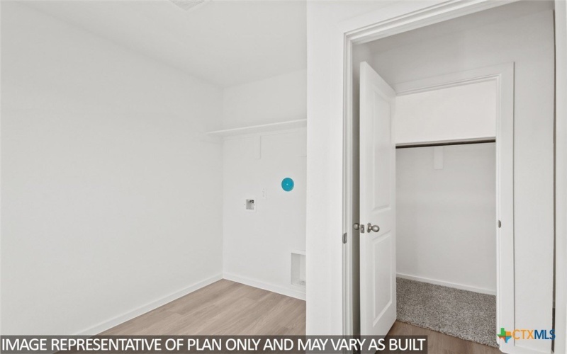 168 Baby Calf Roping Road, Jarrell, TX 76537, 6 Habitaciones Habitaciones , ,2 BañosBaños,Residential,En Venta,168 Baby Calf Roping Road,0,608505