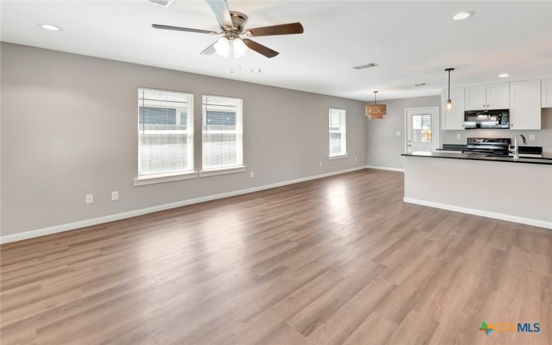 112 Missy Lane, Victoria, TX 77901, 3 Bedrooms Bedrooms, ,2 BathroomsBathrooms,Residential,For Sale,112 Missy Lane,0,608159