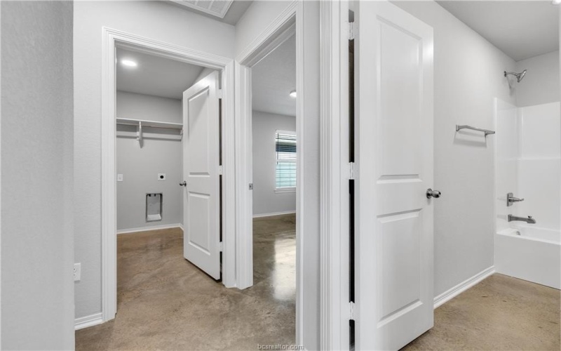 1219 High Street, Navasota, TX 77868, 3 Bedrooms Bedrooms, ,2 BathroomsBathrooms,Residential,For Sale,1219 High Street,0,26003841