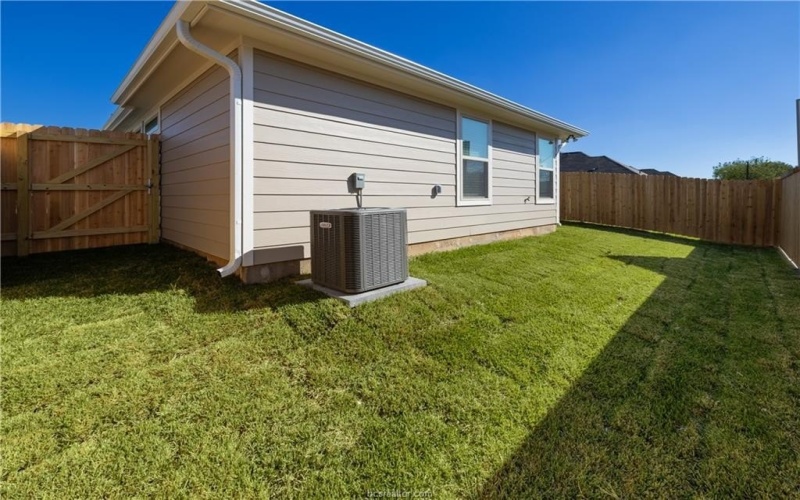 1219 High Street, Navasota, TX 77868, 3 Bedrooms Bedrooms, ,2 BathroomsBathrooms,Residential,For Sale,1219 High Street,0,26003841