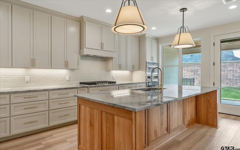 7146 HOLLY SQUARE CT., Tyler, TX 75703, 3 Habitaciones Habitaciones , ,2 BañosBaños,Residential,En Venta,7146 HOLLY SQUARE CT.,0,26004281